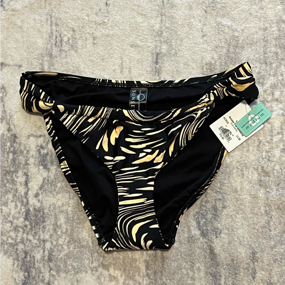 NWT Sunsets Women's Black and Gold Bikini Bottom size medium retails at $72